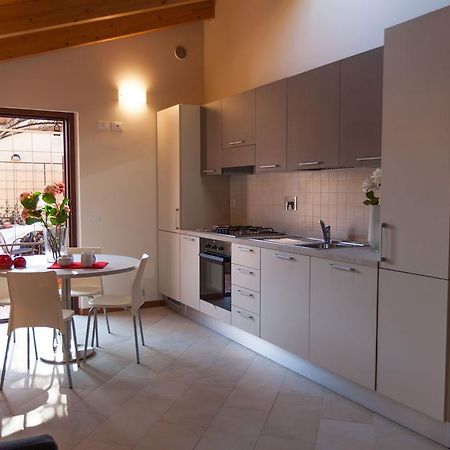 "La Terrazza Di Castiglione" Appartamenti Vacanza 카스틸리오네 델라 페스카이아 객실 사진