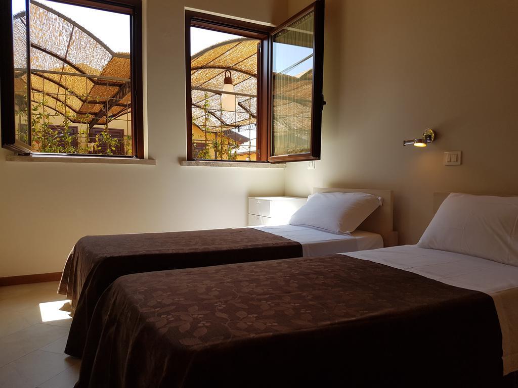 "La Terrazza Di Castiglione" Appartamenti Vacanza 카스틸리오네 델라 페스카이아 외부 사진